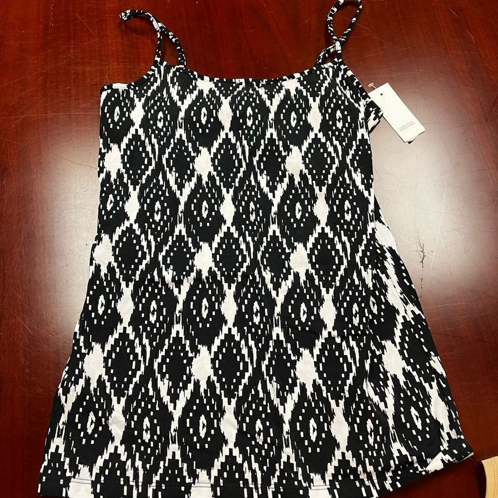 Loft Black & White Ikat Print Cami Top sz S NWT